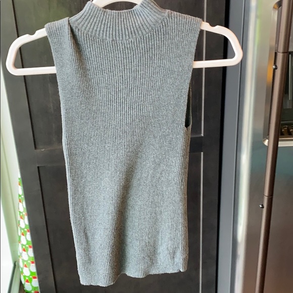 Top - Picture 3 of 3